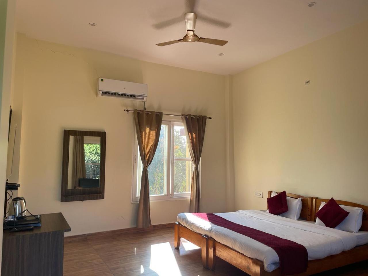Karans Corbett Motel Ramnagar  Εξωτερικό φωτογραφία